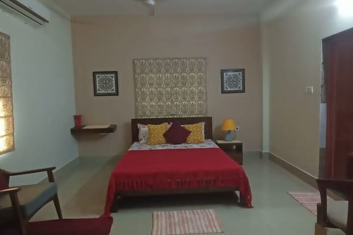 Room 7 of 20