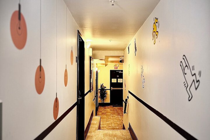 Ballroom/Hall 66 of 80