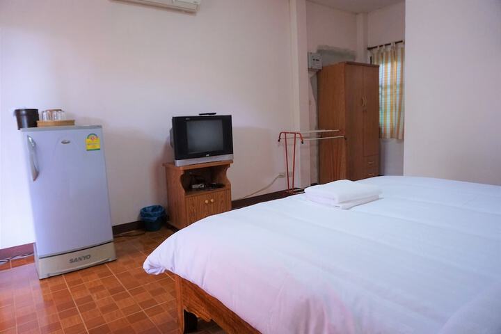Room 18 of 68