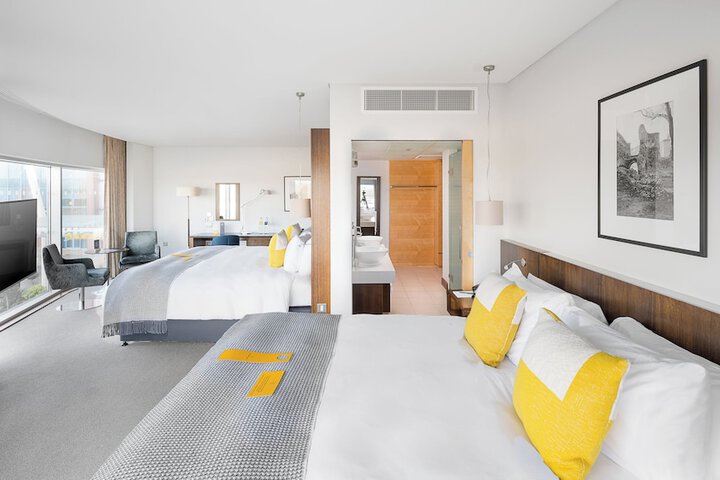 Room 27 of 101