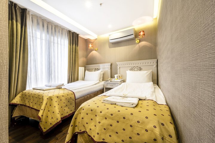 Room 21 of 72