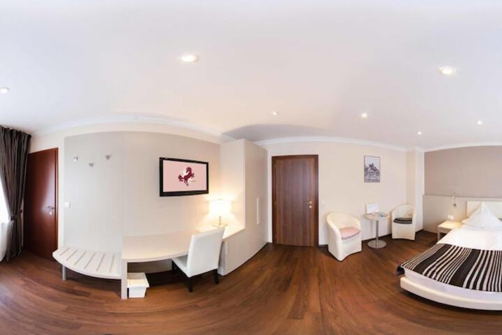 Room 18 of 52
