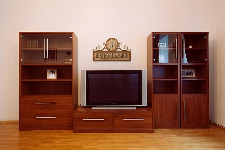 Room 4 of 20