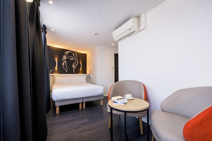 Room 20 of 109