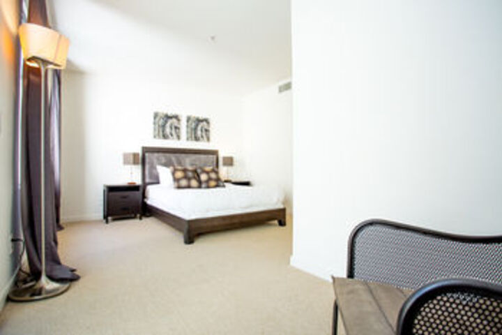 Room 9 of 17