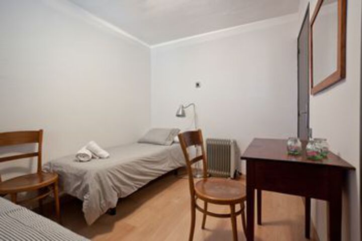 Room 14 of 35