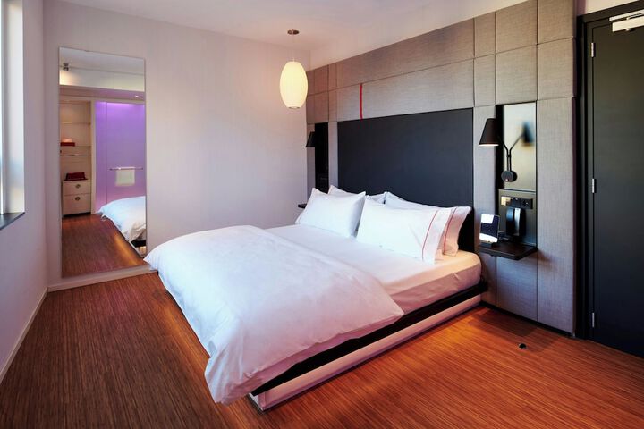 Room 47 di 70
