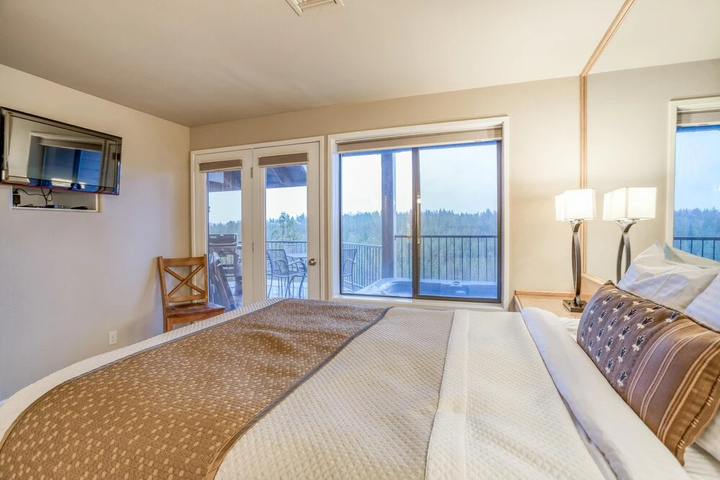 Room 4 of 26