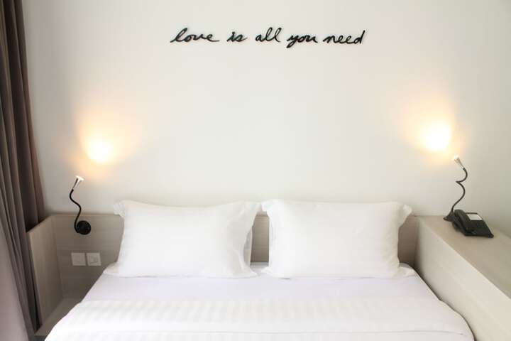 Room 8 of 23