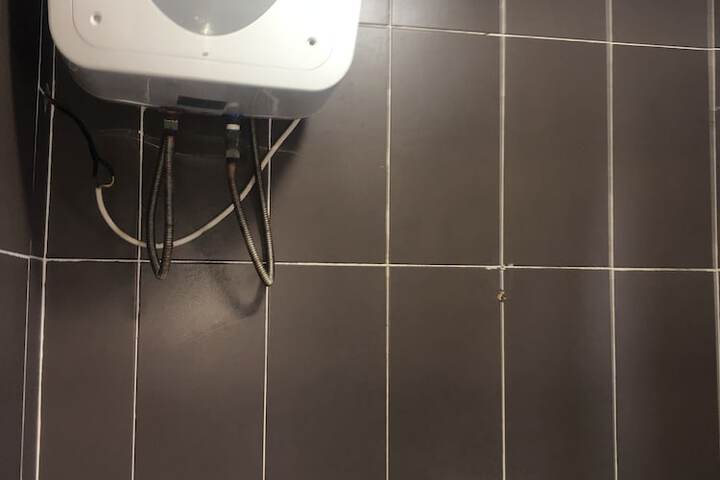 Room 10 of 21