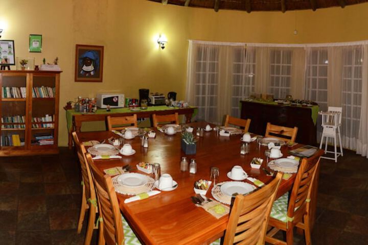 Dining 23 of 31