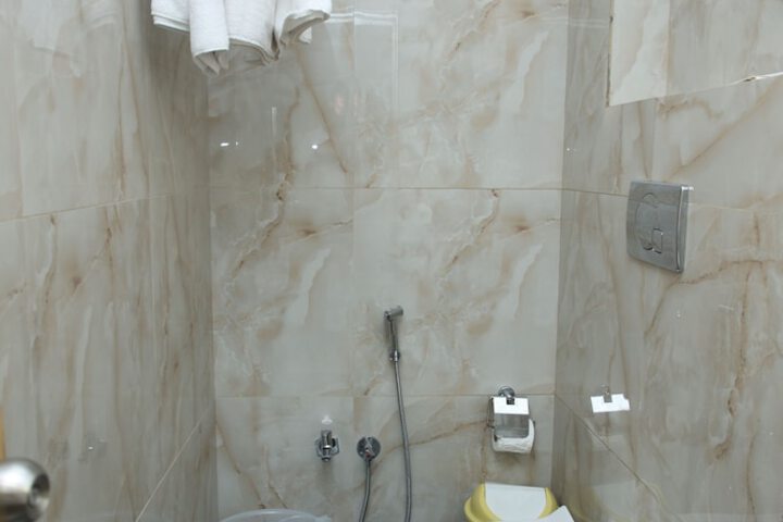 Room 25 of 50