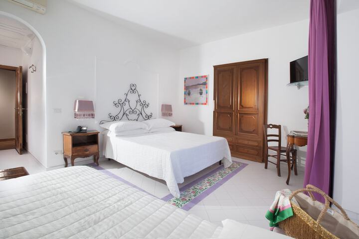 Room 20 of 73