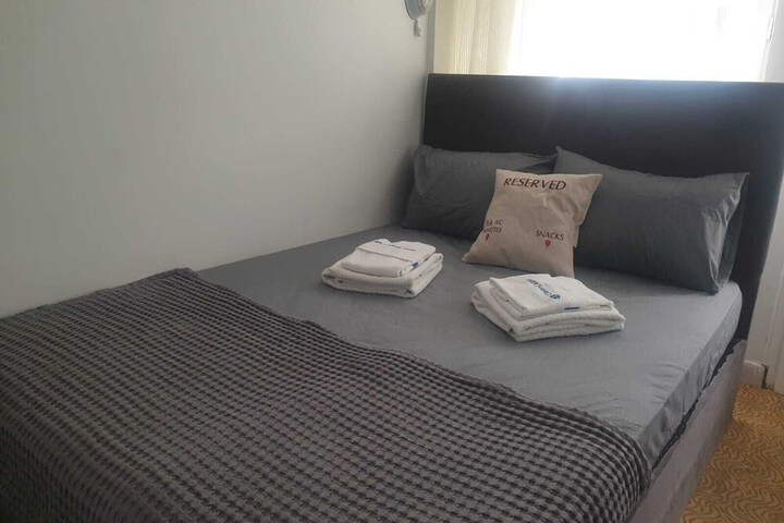 Room 6 of 31