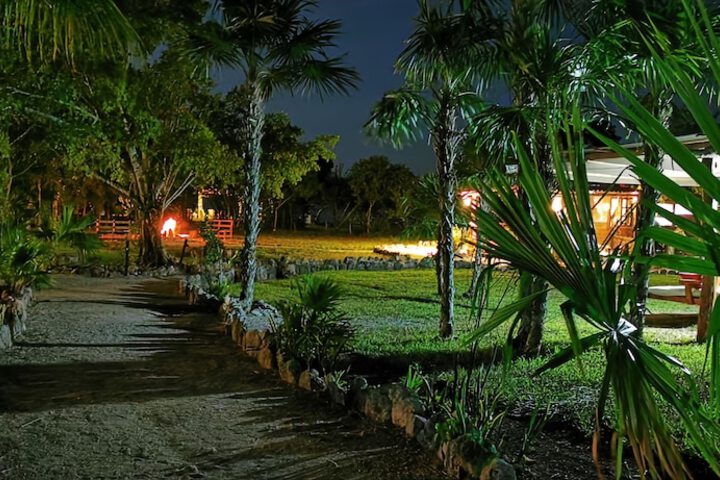 Hotel Exterior 68 of 96