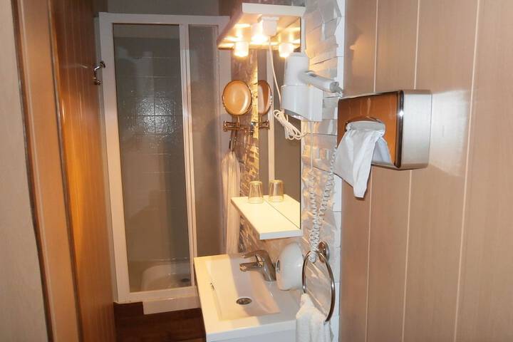 Clean Restrooms