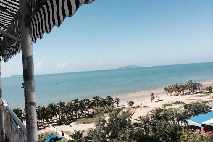 Beach 13 of 16