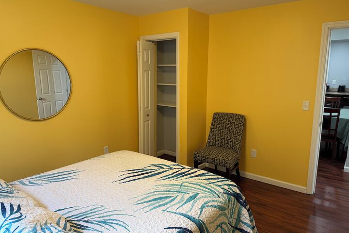 Room 45 of 136