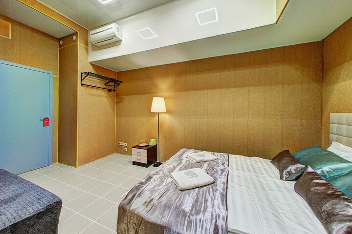 Room 11 of 52