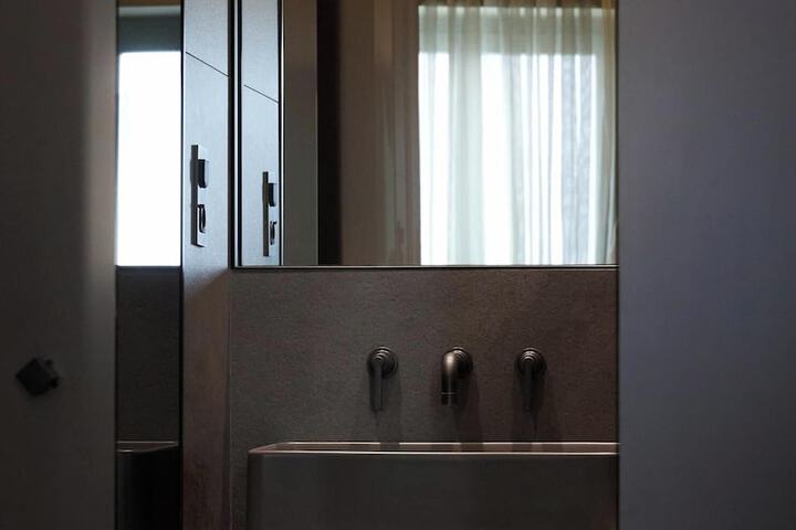 Room 51 of 69