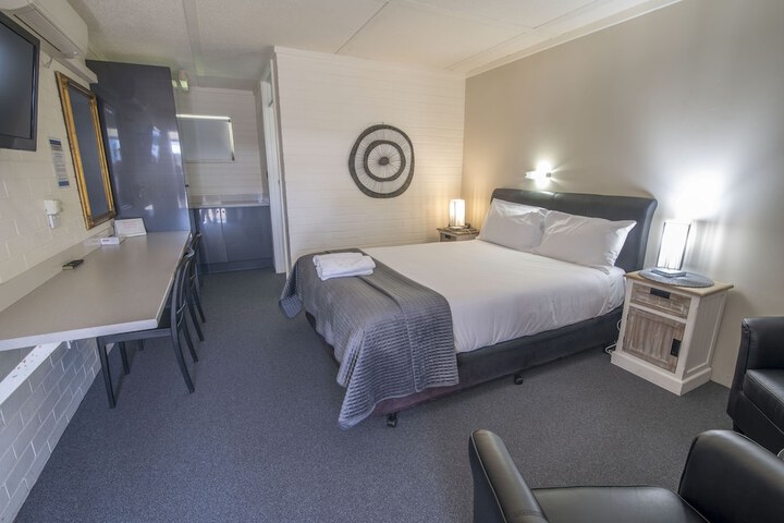 Room 5 of 21