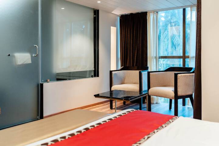 Room 27 of 74