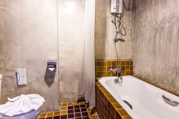 Room 19 of 28