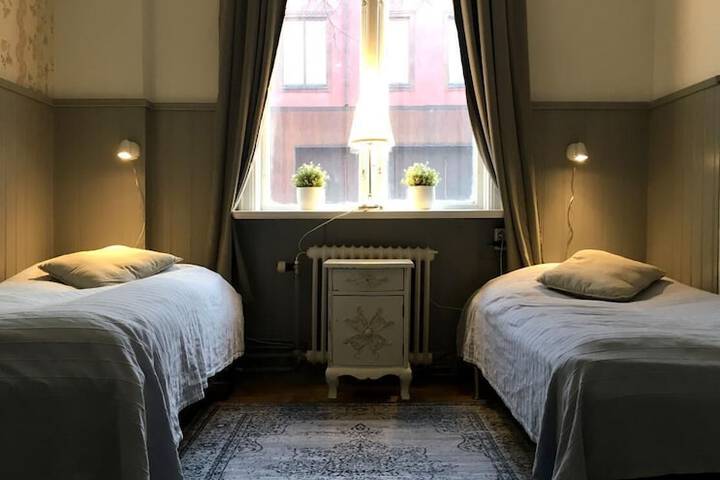 Room 4 of 30