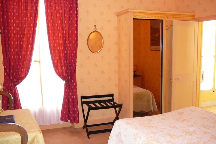 Room 19 of 46