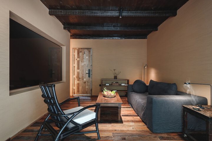 Room 45 of 110