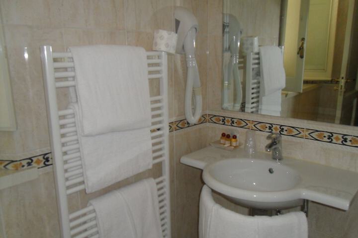 Clean Restrooms