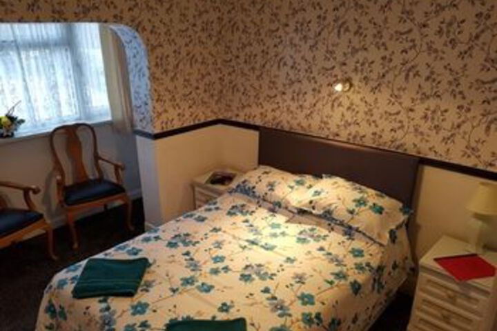 Room 11 of 20