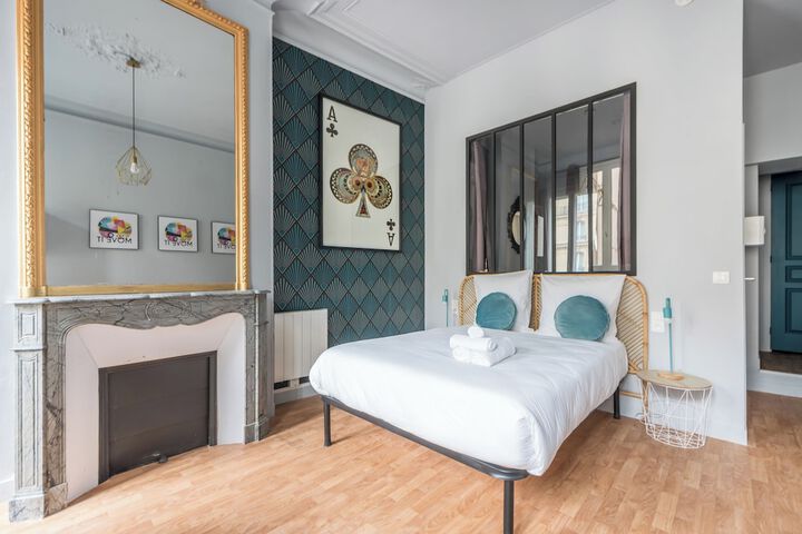 Room 47 of 119