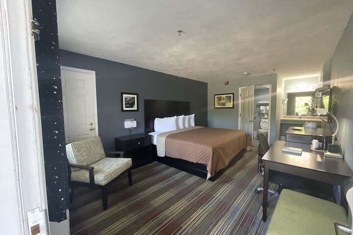 Room 5 of 21