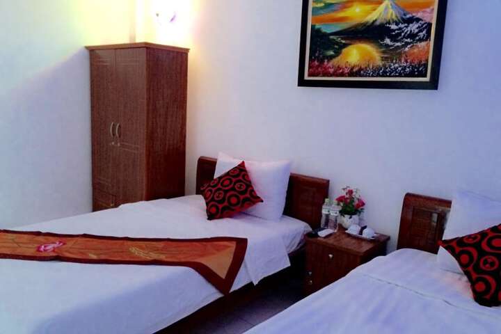 Room 19 of 40