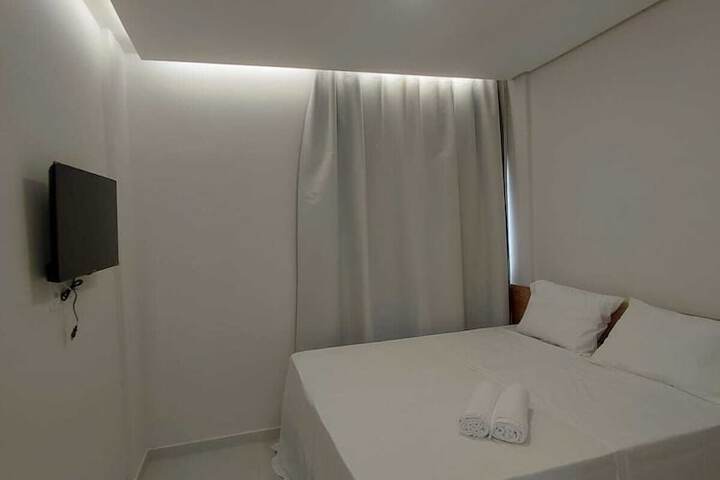 Room 6 of 12