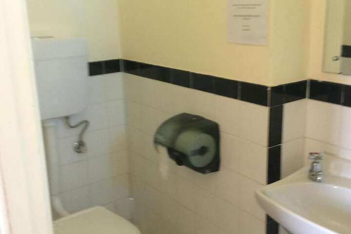 Room 19 of 32