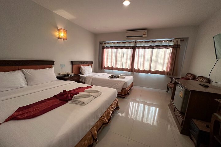 Room 16 of 60