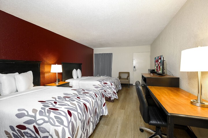 Deluxe 2 Double Beds (3 of 7)