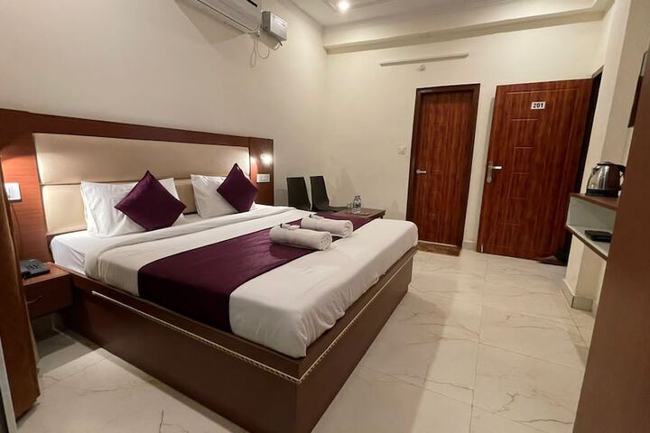Room 19 of 70