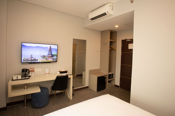 Room 15 of 62