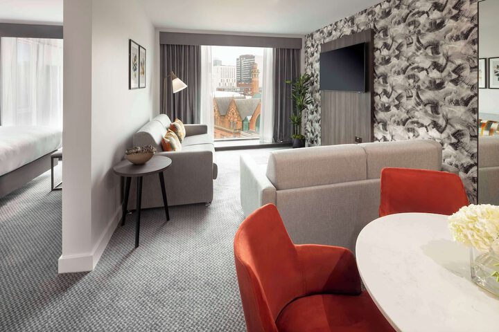 Room 45 of 114