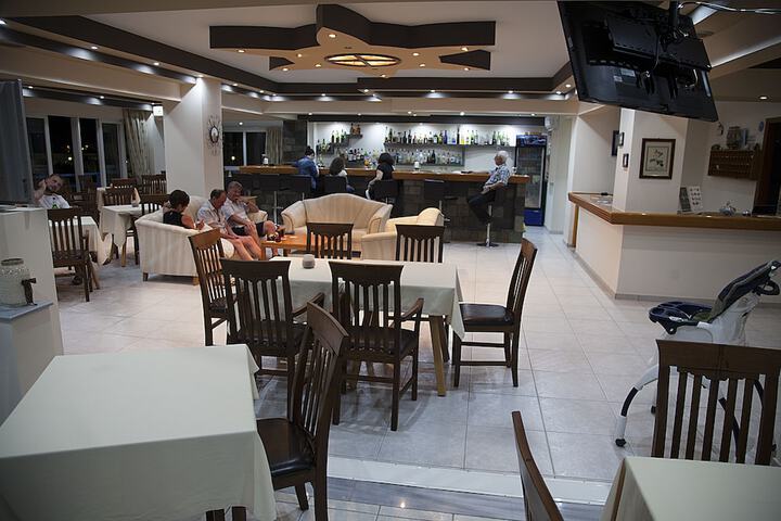 Guest Lobby