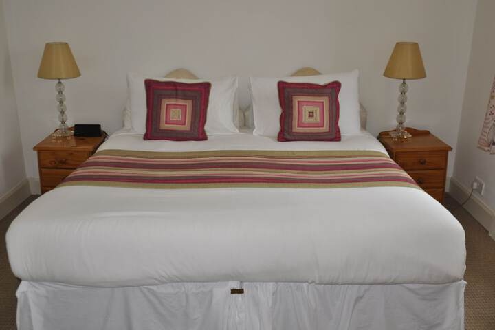 Room 3 of 36