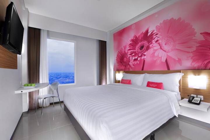 Room 19 of 35