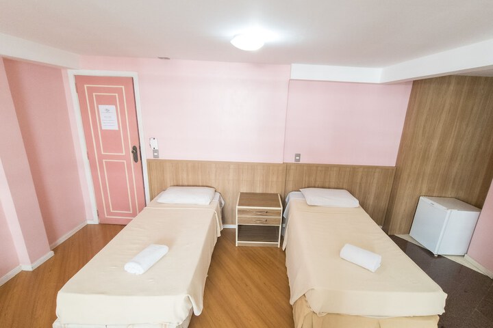 Room 40 of 72