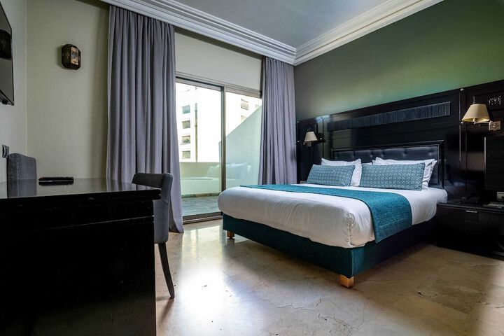 Room 28 of 110