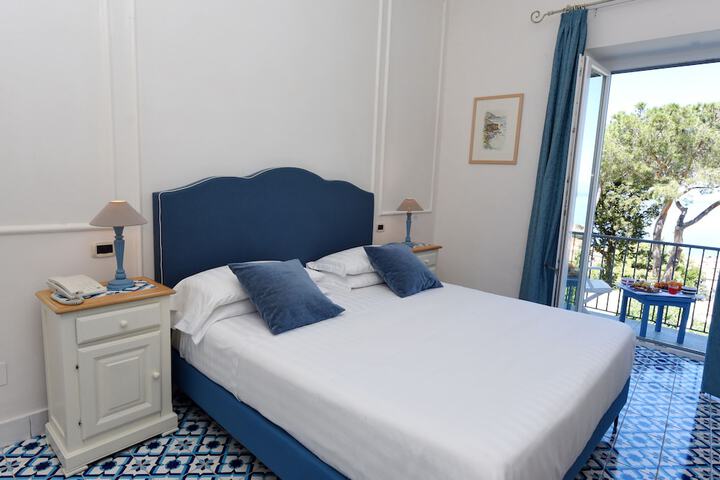 Room 20 of 64