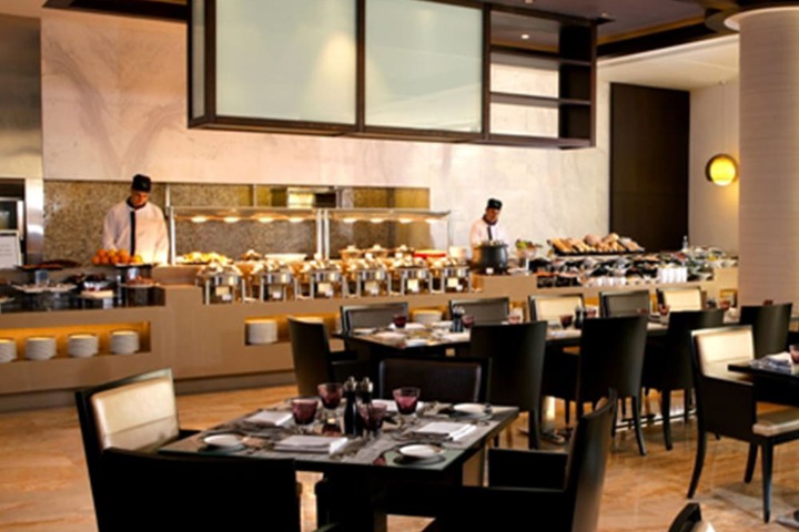 Dining 220 of 266