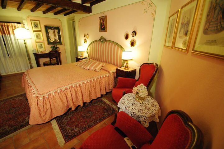 Room 48 of 118